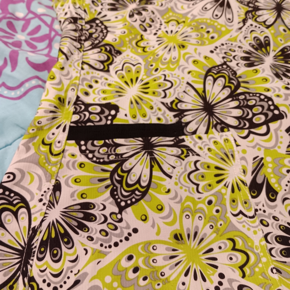 🐦‍🔥Med.couture 8415 M scrub top - Picture 2 of 8